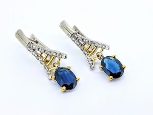 Auskarai Nr.124 (is aukso, puosti safyru ir briliantais)