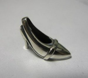 Pakabukas Nr.13 (batelis, is balto, geltono arba raudono aukso)