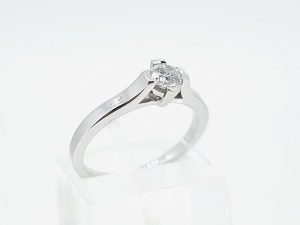 Ziedas Nr.149 (su briliantu, is balto, geltono arba raudono aukso)