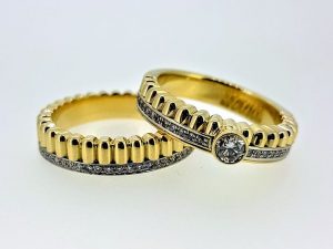 Ziedas Nr.156 (dvieju daliu, is aukso, su briliantais)