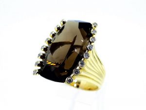 Ziedas Nr.158 (is aukso, su duminiu kvarcu ir briliantais)