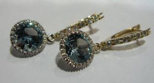 Auskarai Nr.16 (su topazais ir briliantais, is geltono, balto arba raudono aukso)