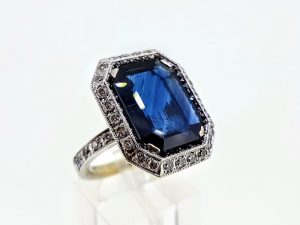 Ziedas Nr.185 (su safyru ir briliantais, is aukso)