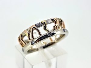 Ziedas Nr.186 (is triju spalvu aukso, su briliantais)