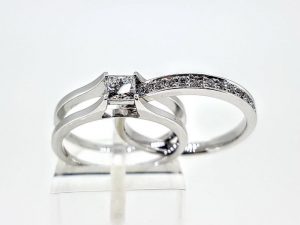 Ziedas Nr.188 (2 daliu, is aukso su briliantais)