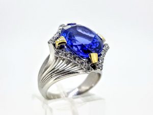 Ziedas Nr.194 (su tanzanitu ir briliantais, is aukso)