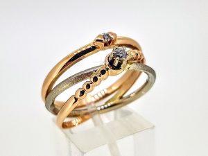 Ziedas Nr.208 (su briliantais, is dvieju spalvu aukso)