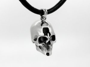 Pakabukas Nr.22 (kaukole is aukso arba sidabro)