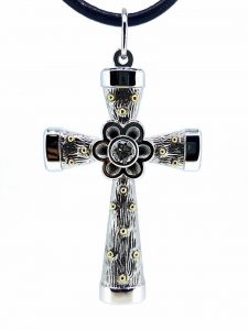 Pakabukas Nr.25 (is balto aukso, su briliantu)