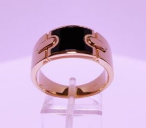 Ziedas Nr.31 (is raudono aukso, inkrustuotas emale)