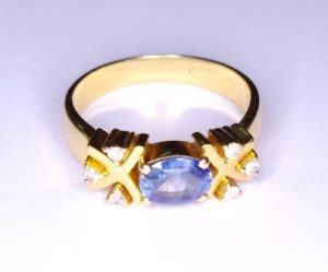 Ziedas Nr.55 (is geltono aukso, su zydruoju topazu ir briliantais)