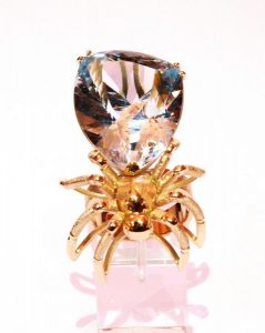 Ziedas Nr.61 (is geltono, raudono arba balto aukso, puostas akvamarinu)