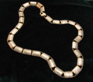 Kolje Nr.7 (is geltono, raudono arba balto aukso)