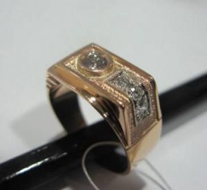 Ziedas Nr.7 (is raudono, geltono arba balto aukso, puostas briliantais)