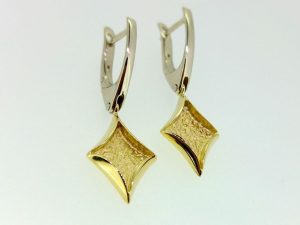 Auskarai Nr.76 (kabantys, is balto ir geltono aukso)