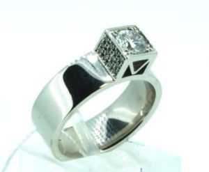 Ziedas Nr.89 (modernus, is platinos arba balto aukso, puostas brangakmeniais)