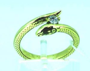 Ziedas Nr.91 (gyvates formos, is geltono aukso, su briliantu)