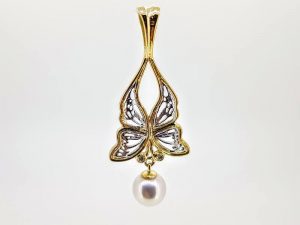 Pakabukas Nr.91 ( drugelis, is aukso, puostas perlu)