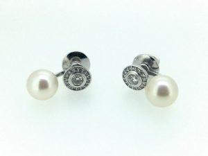 Auskarai Nr.92 (is platinos arba aukso, su briliantais ir perlais)