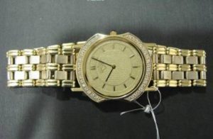 Laikrodis Nr.2(ranku darbo auksinis laikrodis, inkrustuotas briliantais)