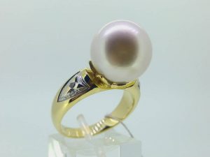 Suzadetuviu ziedas Nr.124 (su perlu, is geltono, raudono arba balto aukso)