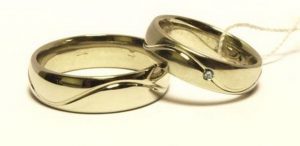 Vestuviniai ziedai Nr.126 (klasikiniai, is geltono, raudono arba balto aukso)