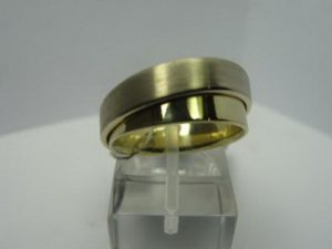 Vestuviniai ziedai Nr.15 (platus vestuviniai ziedai, is dvieju spalvu aukso)