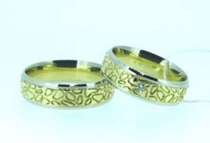 Vestuviniai ziedai Nr.180 (is geltono ir balto aukso, mot.-su briliantu)