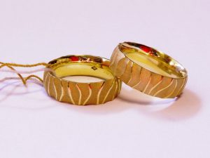 Vestuviniai ziedai Nr.231 (is geltono, raudono,arba balto aukso)