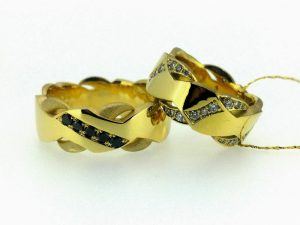 Vestuviniai ziedai Nr.265 ( is geltono arba kitos spalvos aukso, puosti brangakmeniais)