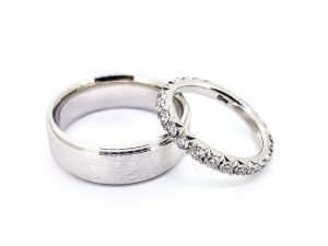 Vestuviniai ziedai Nr.309 (is balto arba kitos spalvos aukso, mot.-su briliantais)