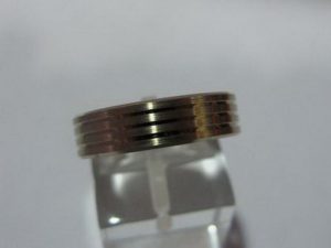 Vestuviniai ziedai Nr.31 (is balto aukso, su igilinimais is juodojo aukso)